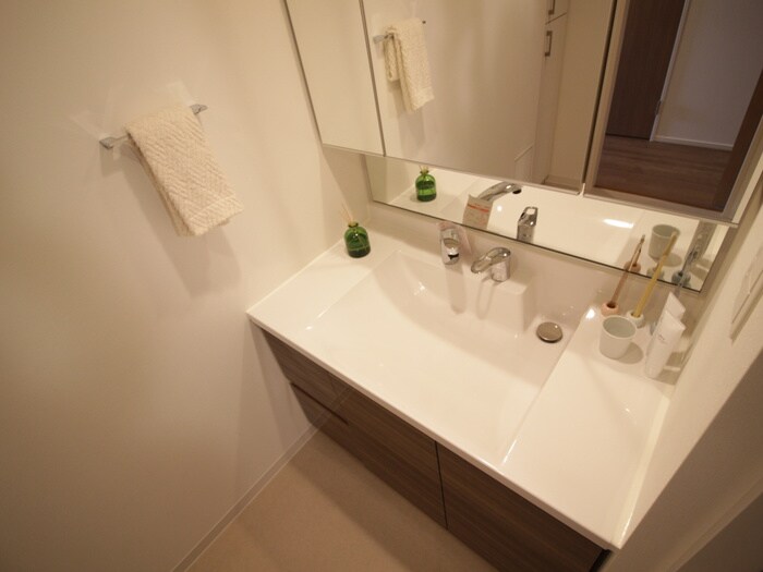 物件内観写真11　(洗面)