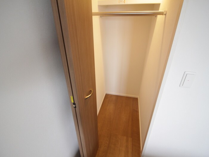 物件内観写真12　(収納)
