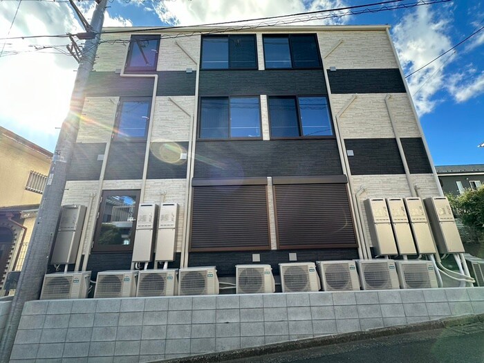 物件外観写真3　(外観写真)