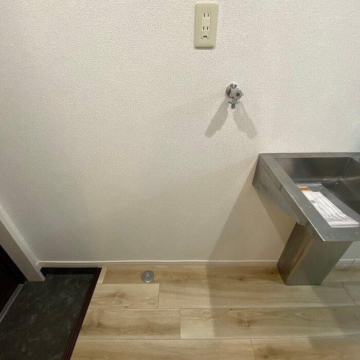 物件内観写真14　(洗濯機置場)