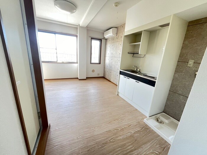 物件内観写真21　(廊下)