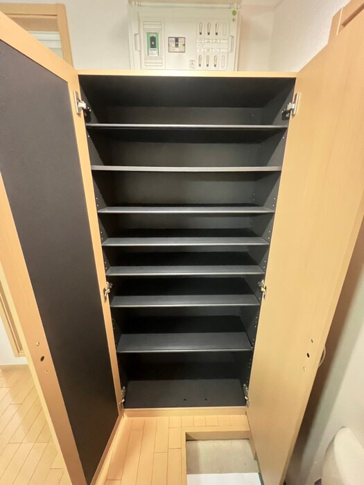 物件内観写真18　(靴箱)