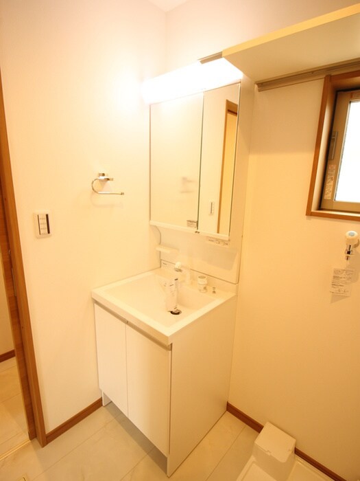 物件内観写真13　(洗面)