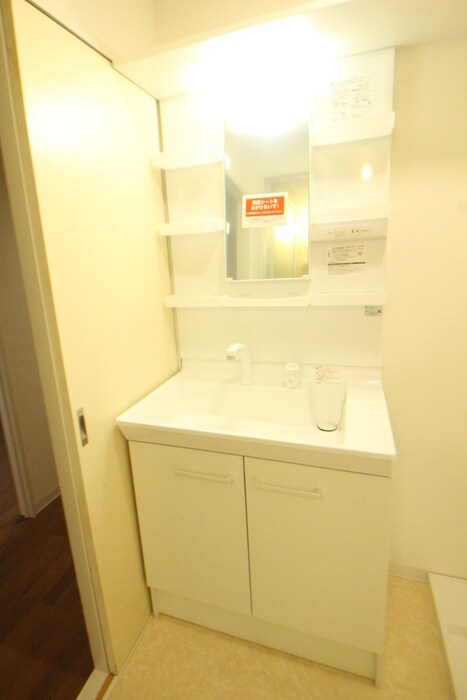 物件内観写真11　(洗面)