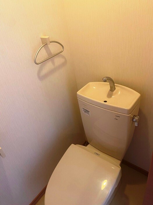 物件内観写真11　(トイレ)