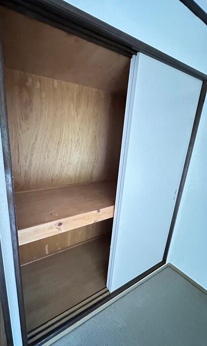 物件内観写真16　(収納)