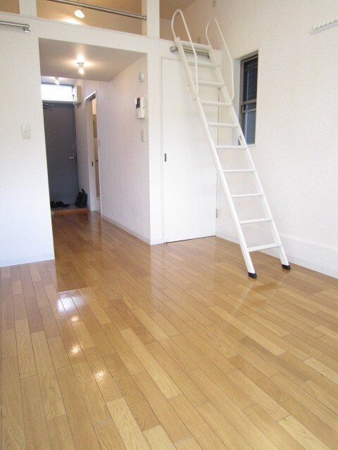 物件内観写真5　(居室)