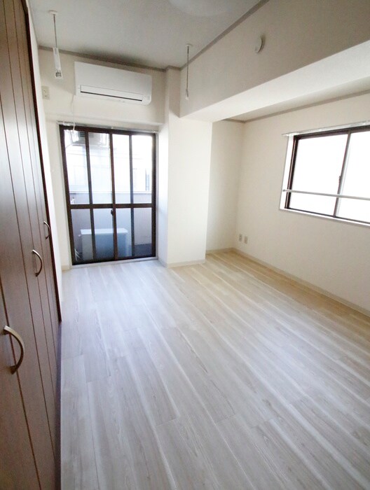 物件内観写真15　(居室)