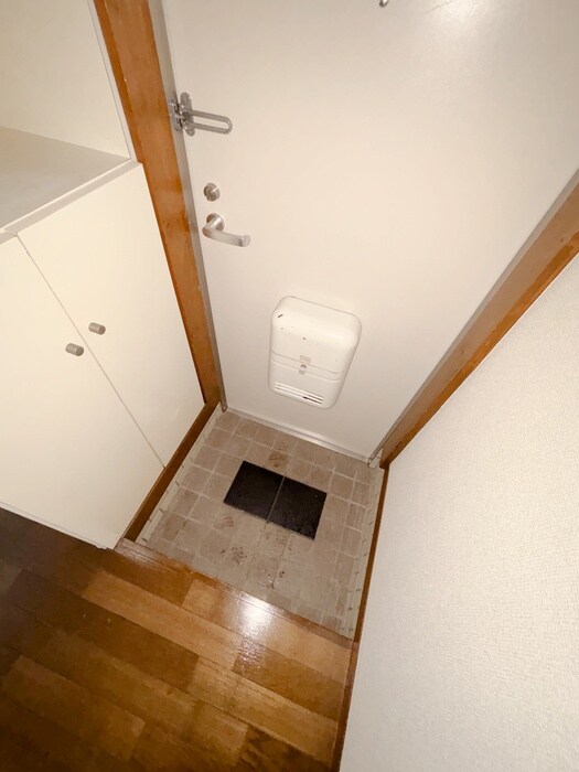 物件内観写真21　(玄関)