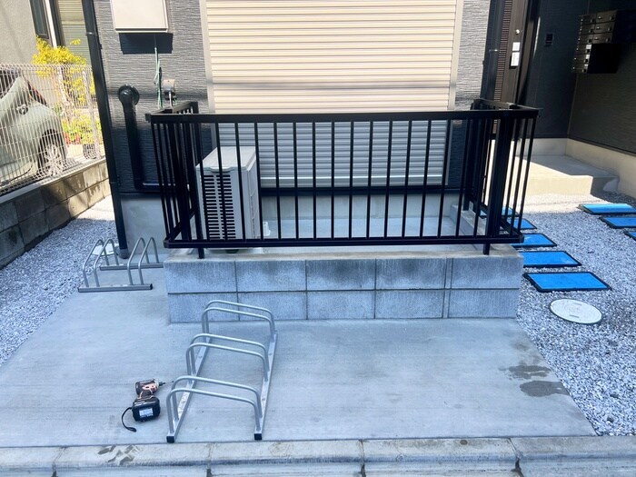 物件外観写真5　(駐輪場)