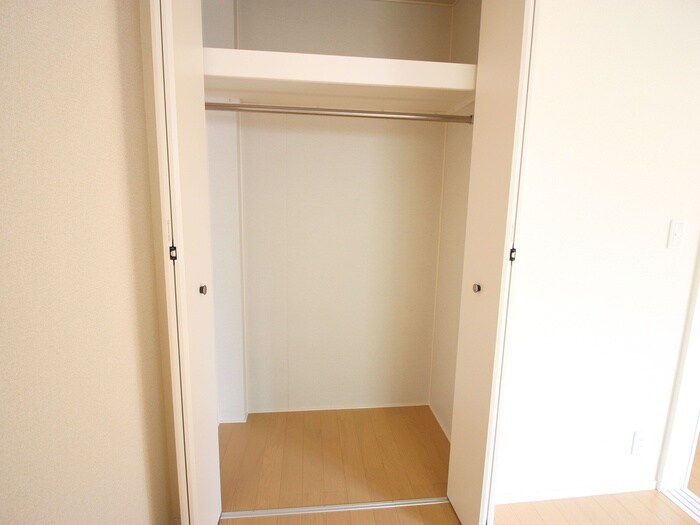 物件内観写真11　(収納)