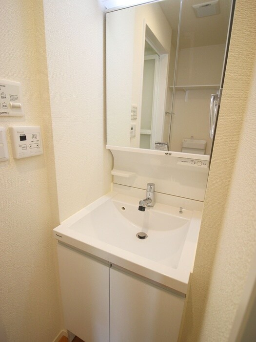 物件内観写真15　(洗面)