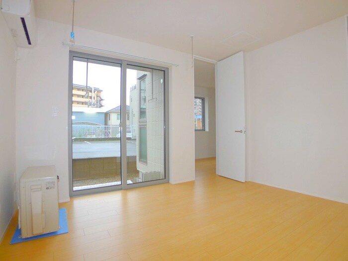 物件内観写真9　(ベランダ・バルコニー)