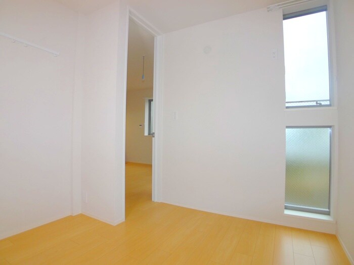 物件内観写真11　(居室)