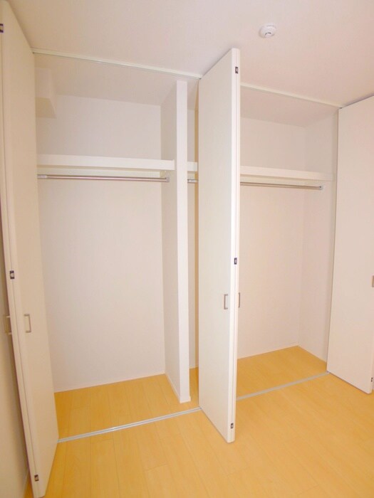 物件内観写真13　(収納)