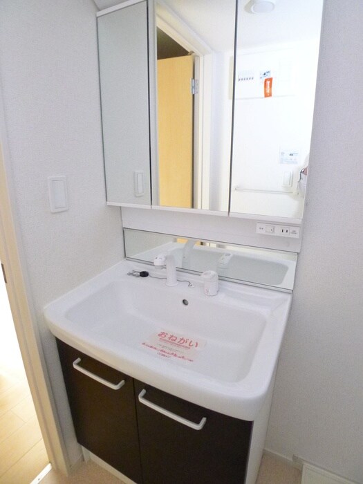 物件内観写真13　(洗面)