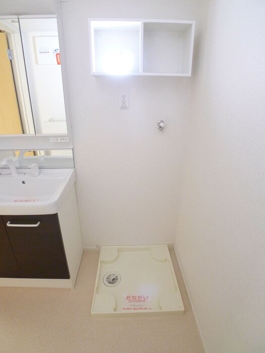 物件内観写真19　(洗濯機置場)