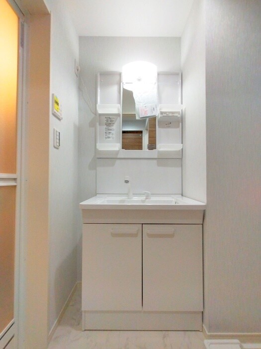 物件内観写真10　(洗面)