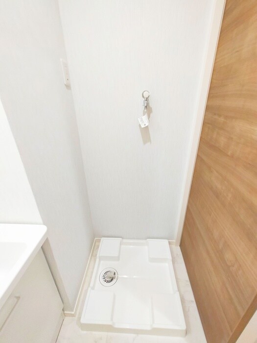 物件内観写真11　(洗濯機置場)