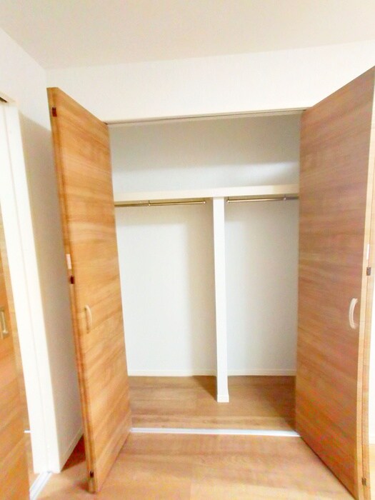 物件内観写真12　(収納)