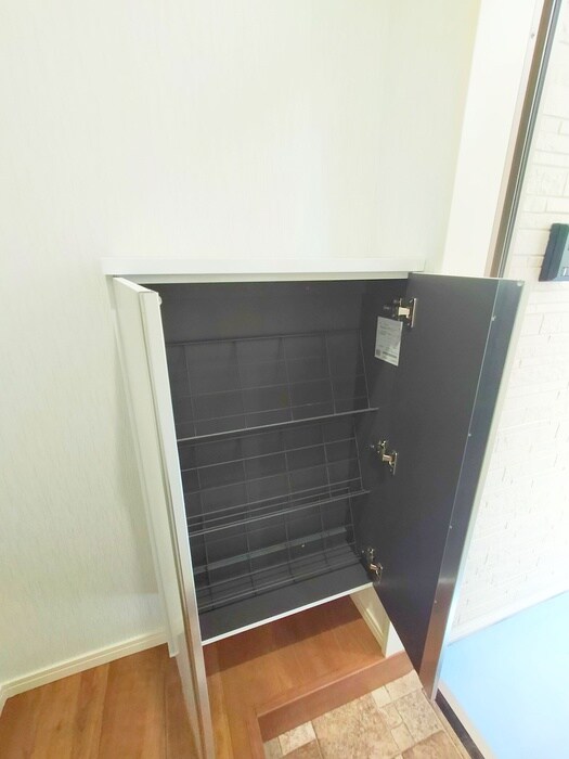 物件内観写真16　(靴箱)