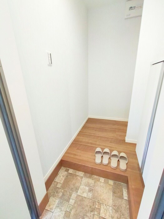 物件内観写真17　(廊下)