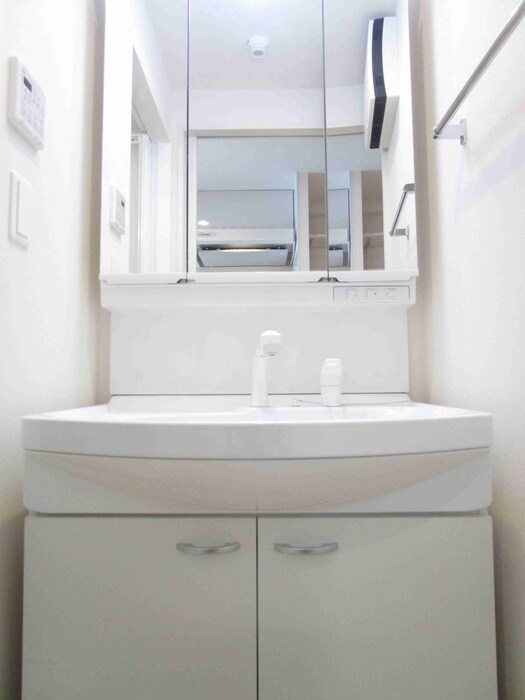 物件内観写真7　(洗面)