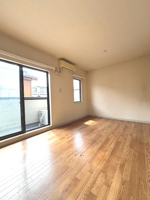 物件内観写真5　(居室)