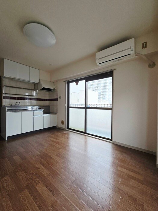 物件内観写真9　(居室)