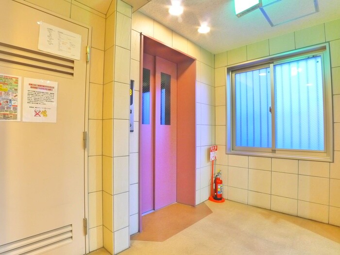 物件外観写真6　(建物設備)