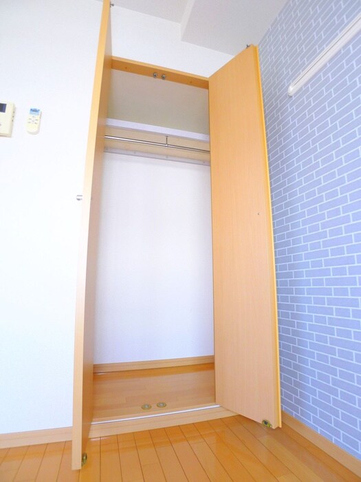 物件内観写真12　(収納)