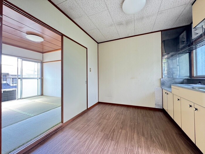 物件内観写真12　(居室)