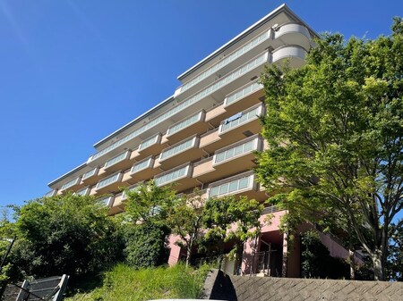 ｺﾓﾝﾋﾙｽﾞ安針台山の手五番館(303)外観写真