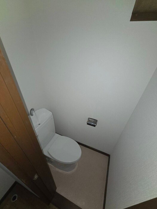 物件内観写真10　(トイレ)