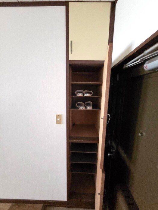 物件内観写真18　(靴箱)
