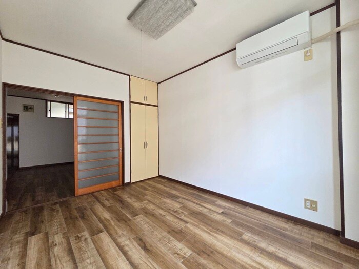 物件内観写真19　(居室)