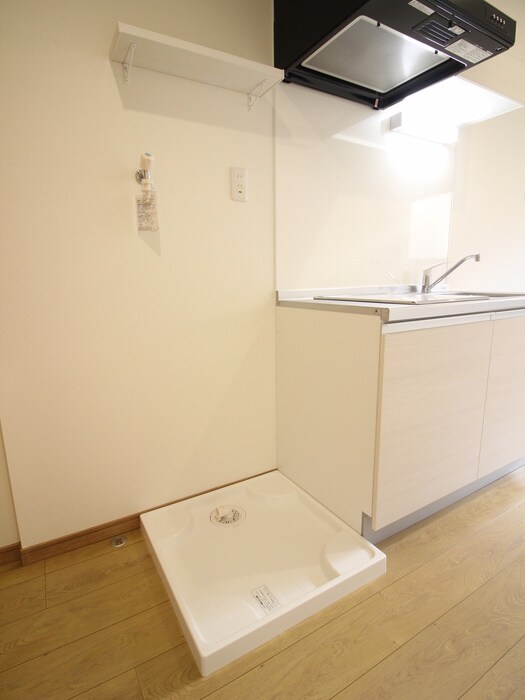 物件内観写真18　(洗濯機置場)