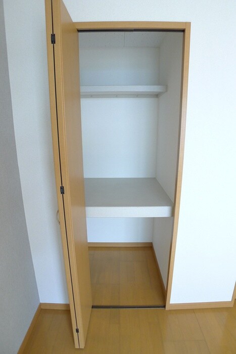 物件内観写真13　(収納)