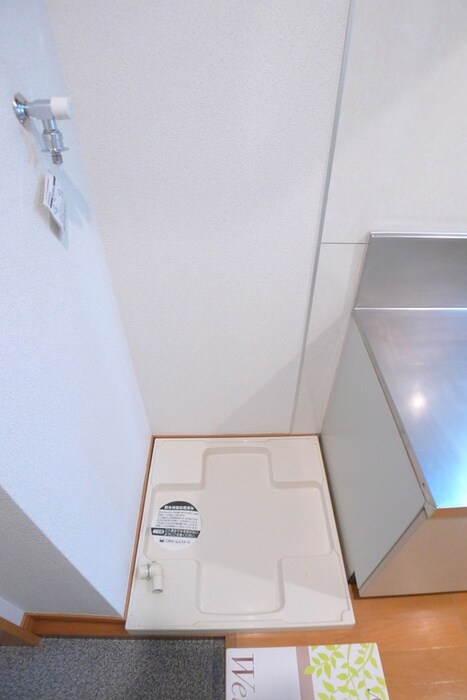 物件内観写真17　(洗濯機置場)