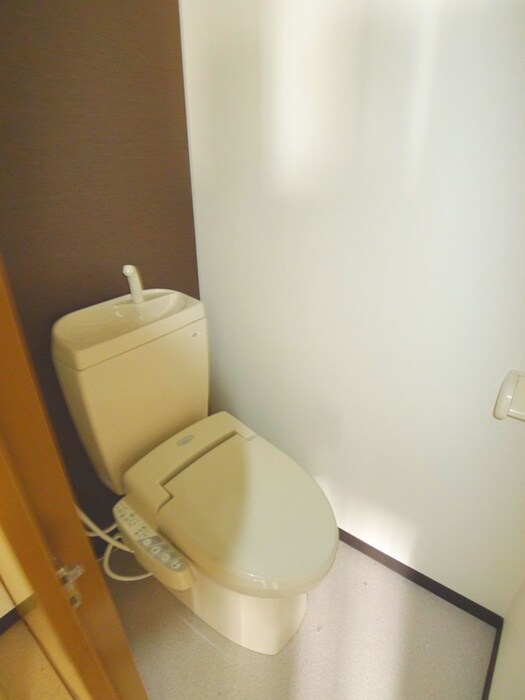 物件内観写真9　(トイレ)