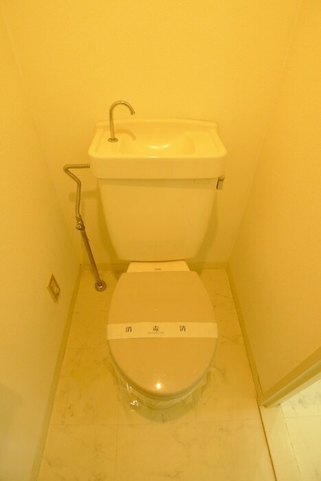 物件内観写真12　(トイレ)