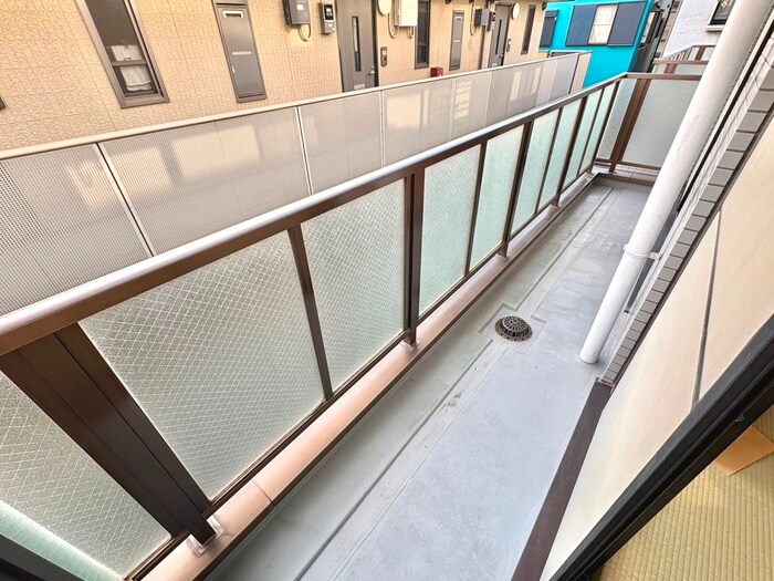 物件内観写真13　(室内からの展望)