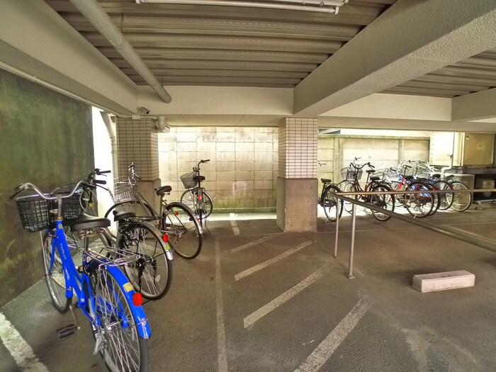 サン．ハイツの駐輪場