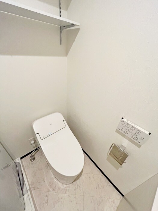 物件内観写真9　(トイレ)