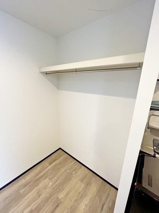 物件内観写真13　(収納)