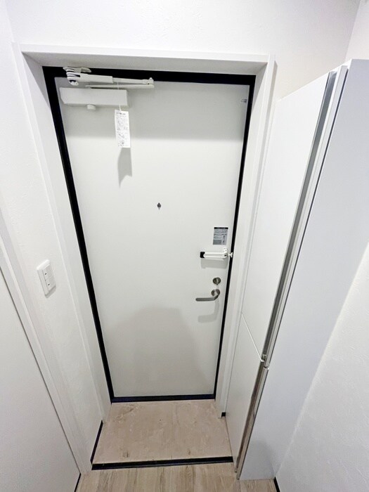 物件内観写真17　(玄関)