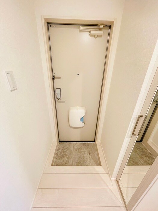 物件内観写真22　(玄関)