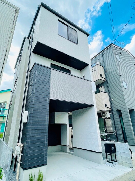 物件外観写真1　(外観写真)