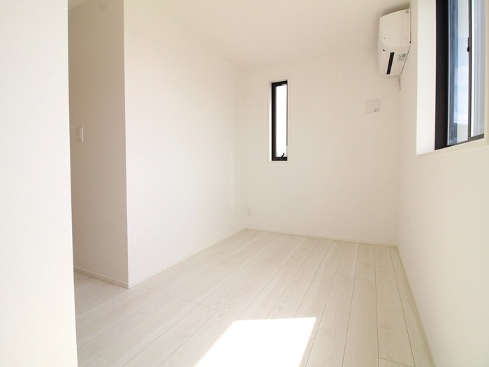 物件内観写真10　(居室)