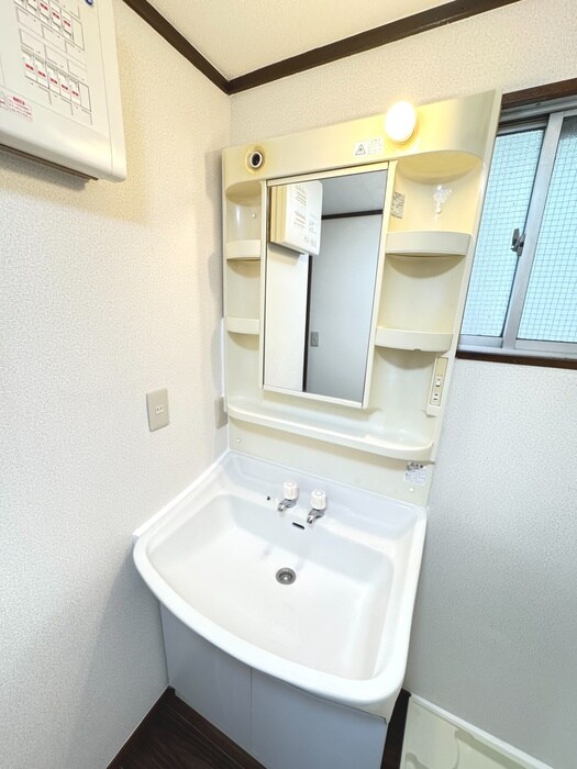 物件内観写真16　(洗面)